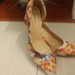 Cut-out floral heels!